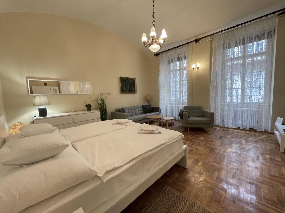 Apartment Boheme
