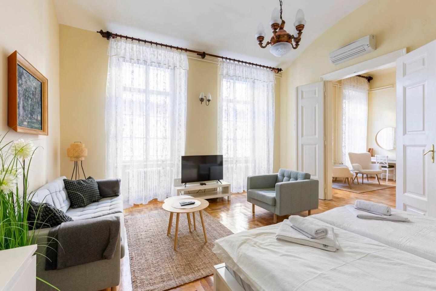 Apartment Boheme